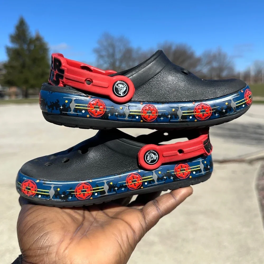 Crocs Kids Classic Star‎ Wars Theme Clogs Toddler Size 11 Blue Sandals